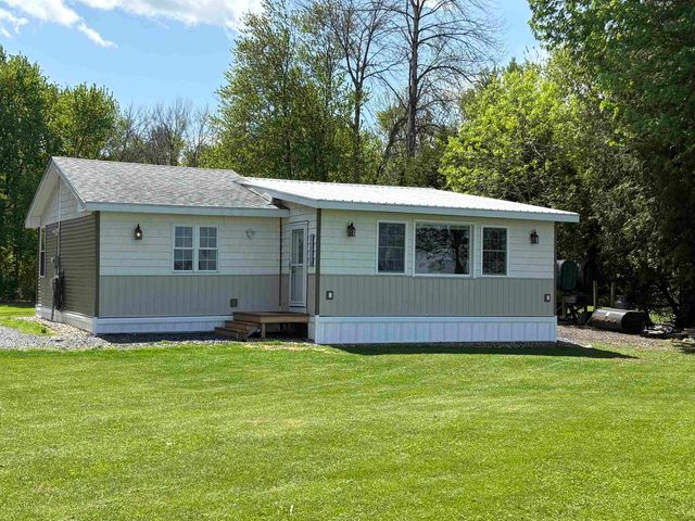 311 Green Point Road, North Hero, VT 05474