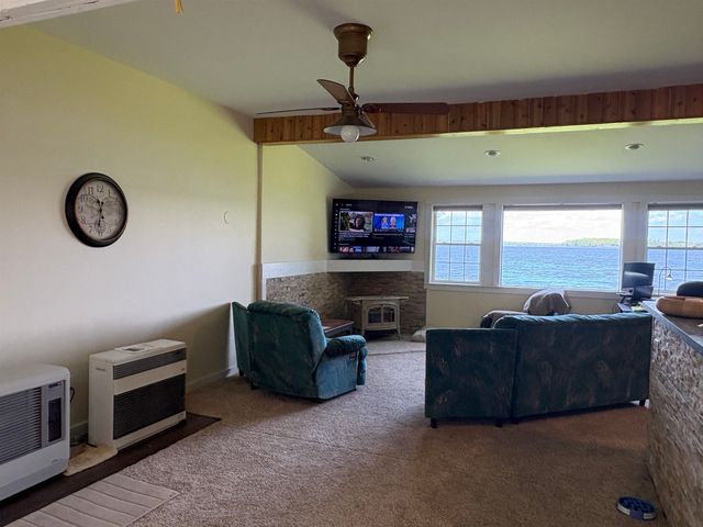 311 Green Point Road, North Hero, VT 05474