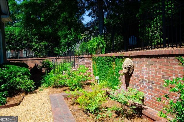 3440 Paces Ferry Circle SE, Smyrna, GA 30080