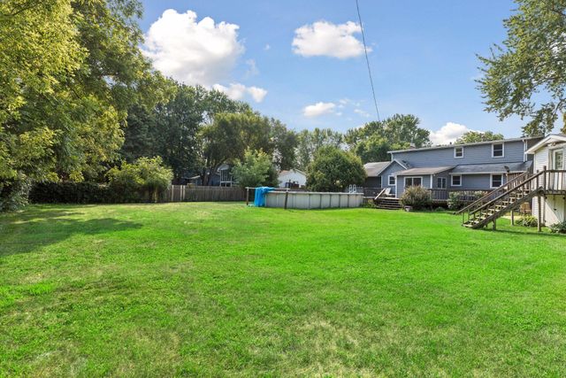 15730 6th Avenue N, Plymouth, MN 55447