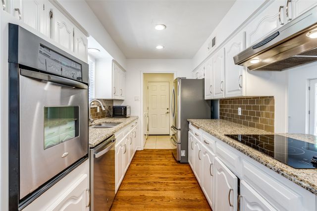 9610 Livenshire Drive, Dallas, TX 75238