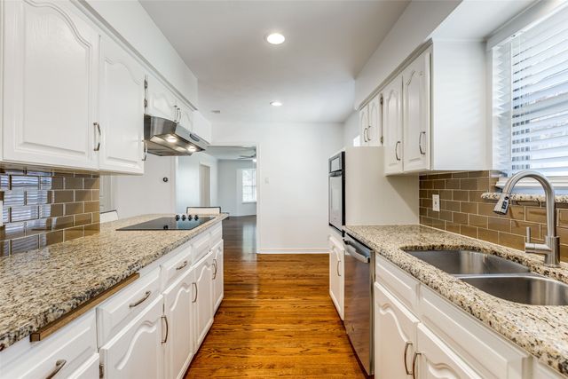 9610 Livenshire Drive, Dallas, TX 75238