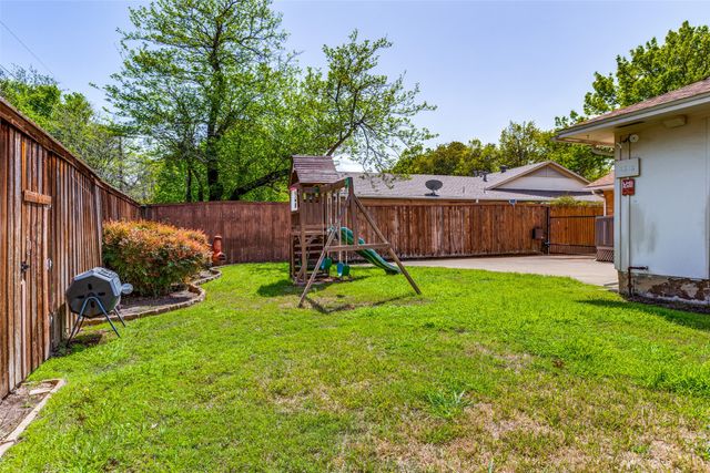 9610 Livenshire Drive, Dallas, TX 75238