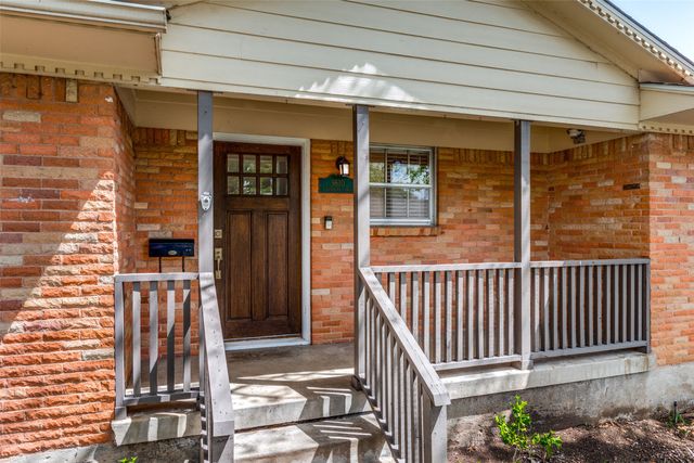9610 Livenshire Drive, Dallas, TX 75238