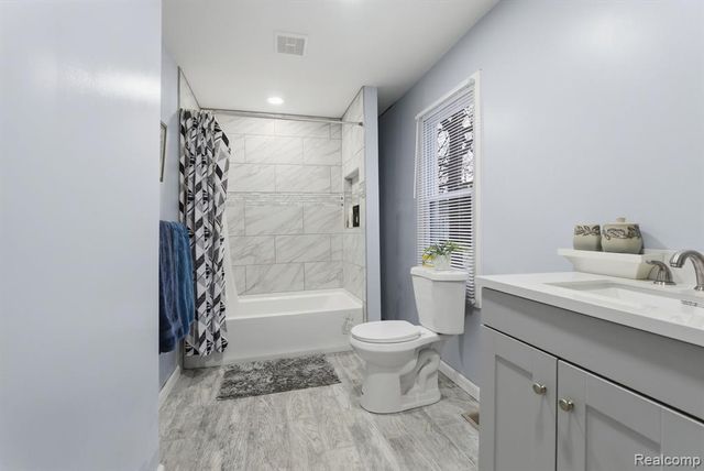 20446 Williamson Street, Clinton Township, MI 48035