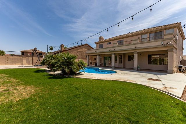 918 W Windsong Drive, Phoenix, AZ 85045