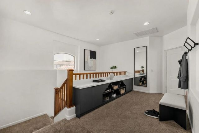 918 W Windsong Drive, Phoenix, AZ 85045