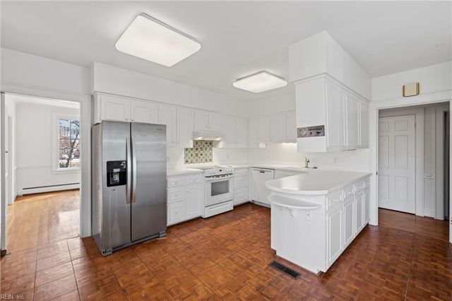 1000 S Bay Shore DR, Virginia Beach, VA 23451