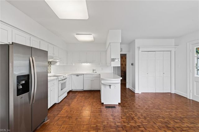 1000 S Bay Shore DR, Virginia Beach, VA 23451