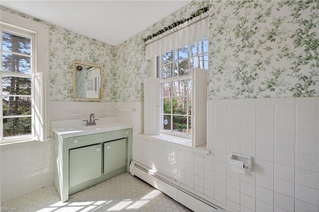 1000 S Bay Shore DR, Virginia Beach, VA 23451