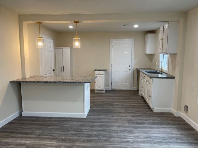 326 Avenue J, Dallas, TX 75203