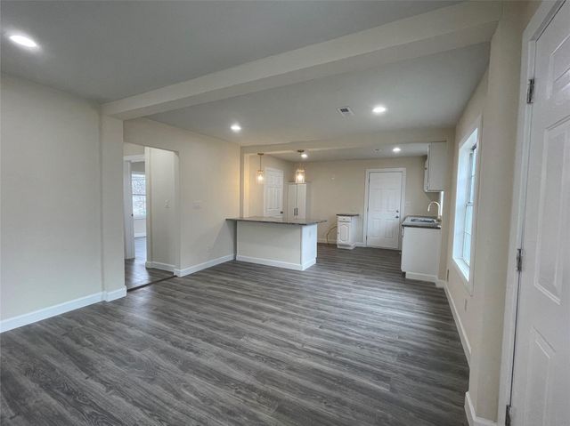 326 Avenue J, Dallas, TX 75203