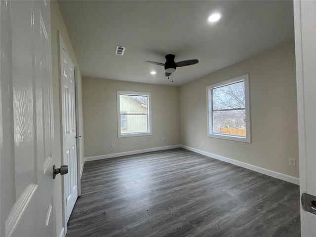 326 Avenue J, Dallas, TX 75203