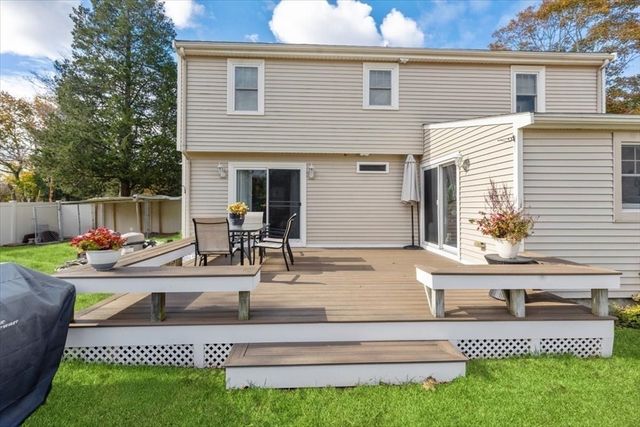 1 Hemlock Rd., Hingham, MA 02043