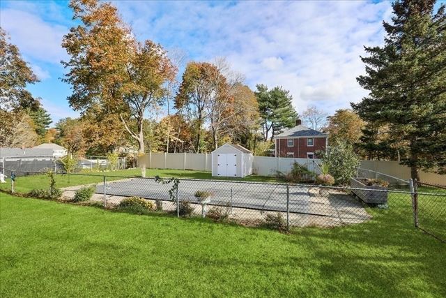 1 Hemlock Rd., Hingham, MA 02043