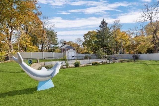 1 Hemlock Rd., Hingham, MA 02043