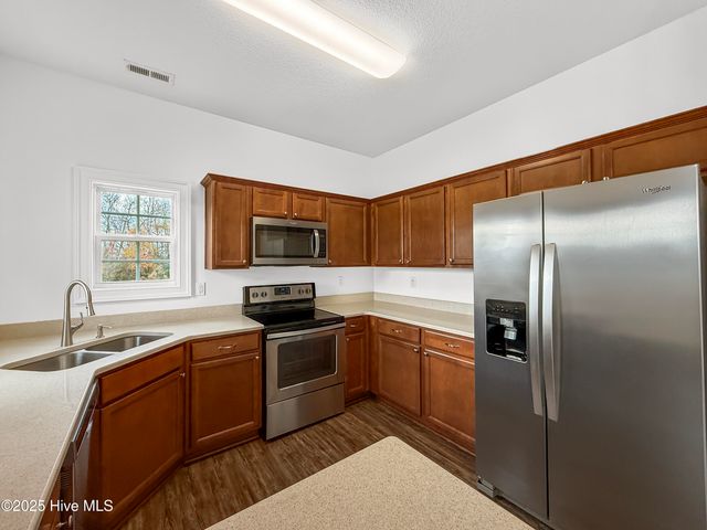 601 Millbrooke Circle, Elizabeth City, NC 27909