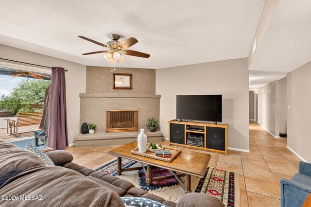 10800 E Snyder Road, Tucson, AZ 85749