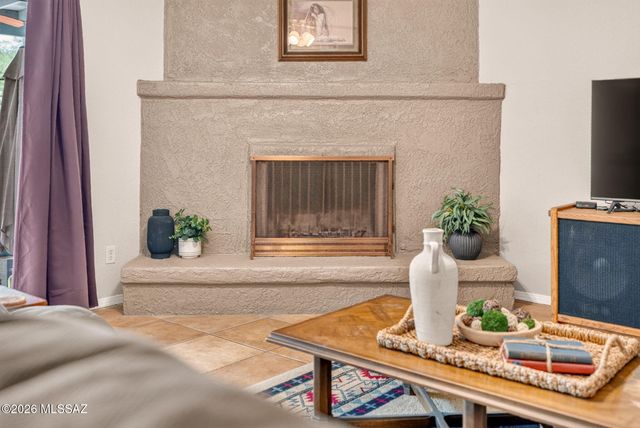 10800 E Snyder Road, Tucson, AZ 85749