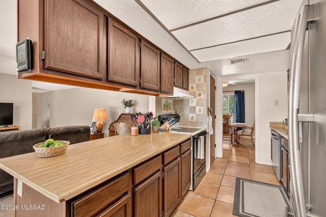10800 E Snyder Road, Tucson, AZ 85749