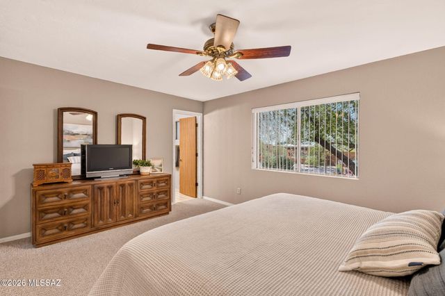 10800 E Snyder Road, Tucson, AZ 85749