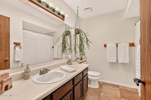 10800 E Snyder Road, Tucson, AZ 85749