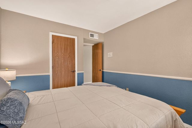 10800 E Snyder Road, Tucson, AZ 85749