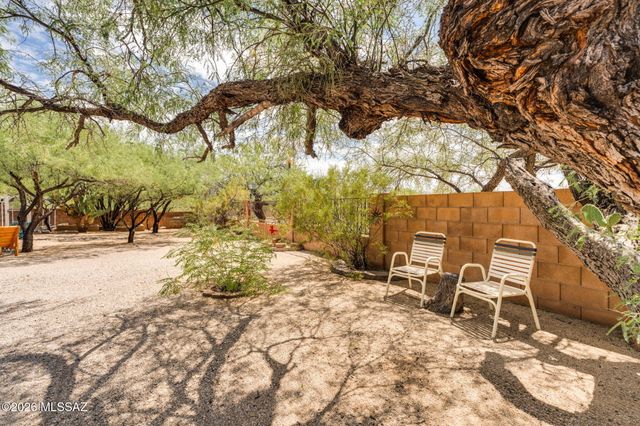 10800 E Snyder Road, Tucson, AZ 85749