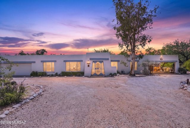 10800 E Snyder Road, Tucson, AZ 85749