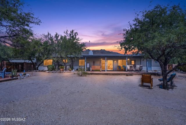 10800 E Snyder Road, Tucson, AZ 85749