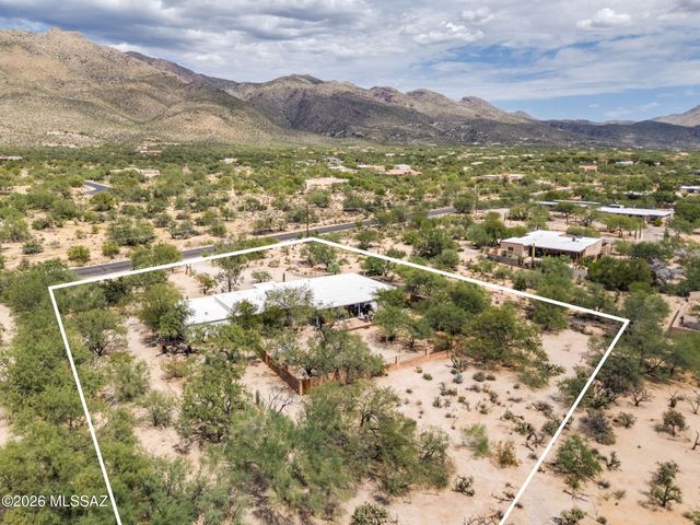 10800 E Snyder Road, Tucson, AZ 85749