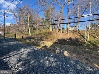2203 PARKWAY, Landover, MD 20785