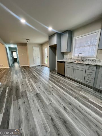 6740 Brookwood Circle, Jonesboro, GA 30236