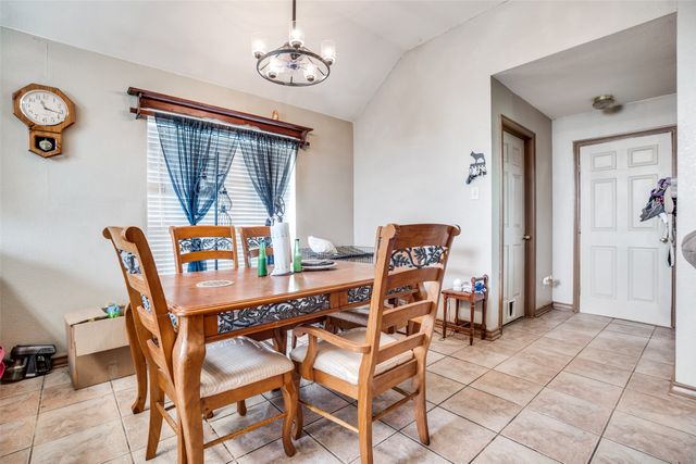 330 High Ridge Drive, Krum, TX 76249