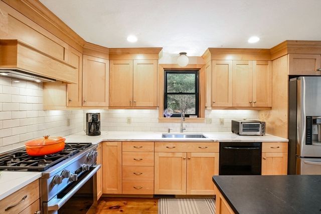 42 Pond View Drive, Sandwich, MA 02537