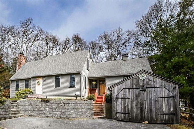 42 Pond View Drive, Sandwich, MA 02537