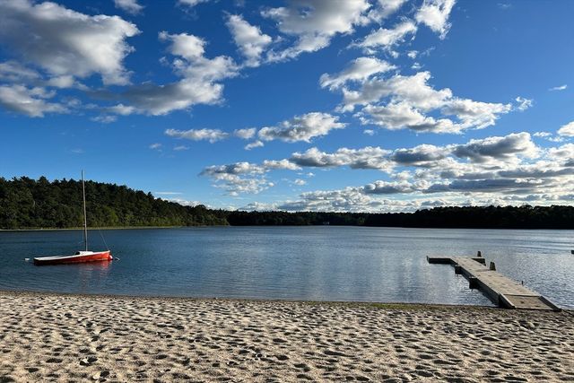 42 Pond View Drive, Sandwich, MA 02537