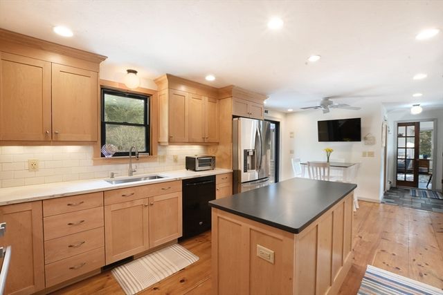 42 Pond View Drive, Sandwich, MA 02537