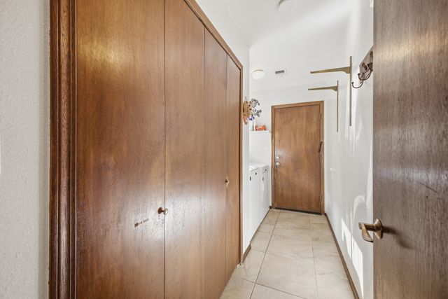 11117 Orr Avenue NE, Albuquerque, NM 87111