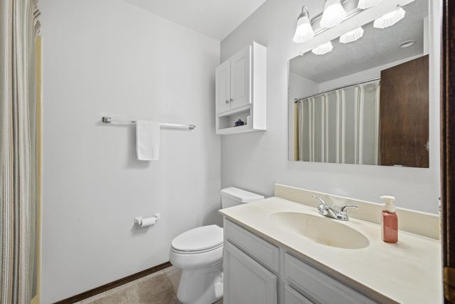 11117 Orr Avenue NE, Albuquerque, NM 87111