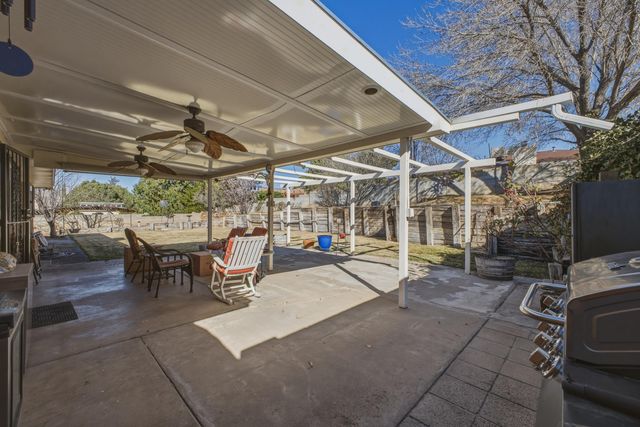 11117 Orr Avenue NE, Albuquerque, NM 87111