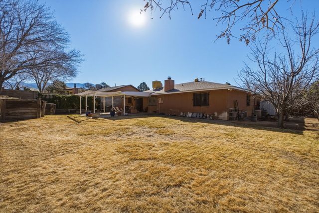 11117 Orr Avenue NE, Albuquerque, NM 87111