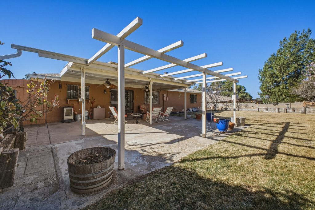 Image 30 of property listing at 11117 Orr Avenue NE, Albuquerque, NM 87111