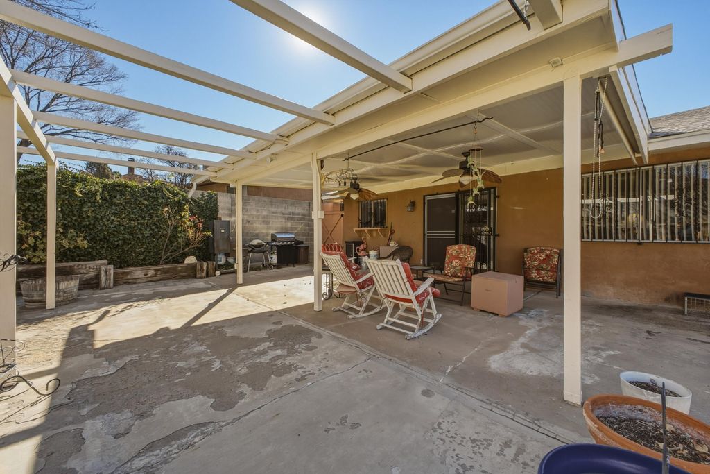 Image 36 of property listing at 11117 Orr Avenue NE, Albuquerque, NM 87111
