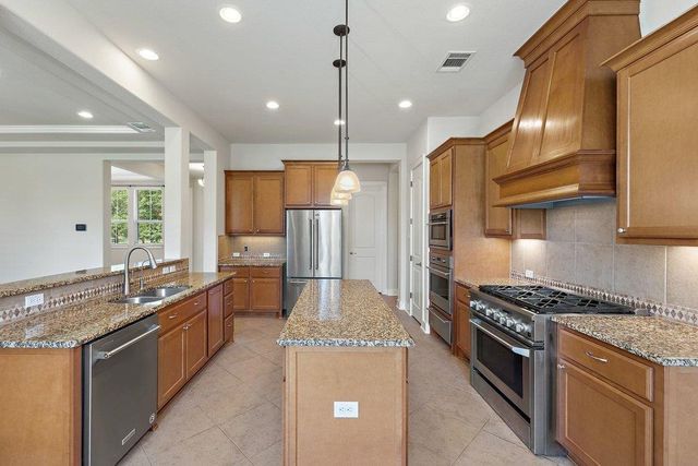 10183 Brangus RD, Driftwood, TX 78619