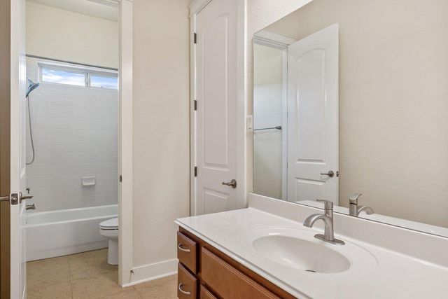 10183 Brangus RD, Driftwood, TX 78619
