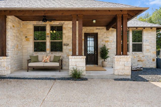 10183 Brangus RD, Driftwood, TX 78619