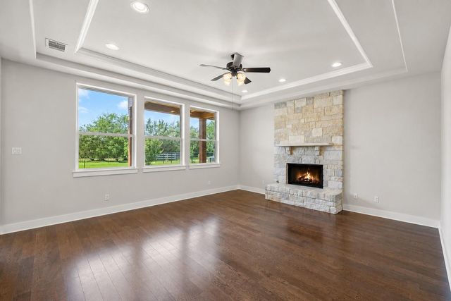 10183 Brangus RD, Driftwood, TX 78619