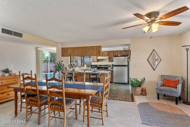 442 N Bull Run Drive, Tucson, AZ 85748