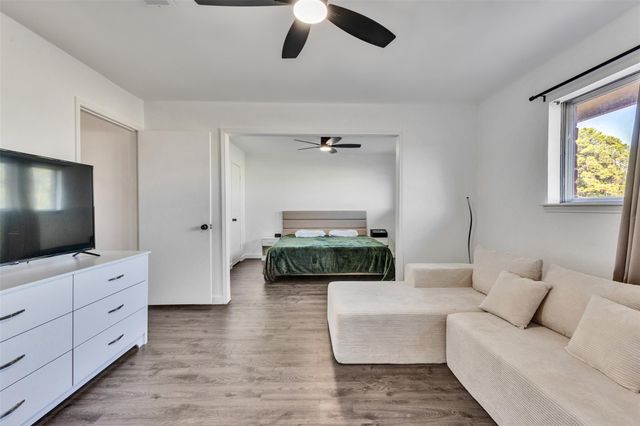 11657 Sabo Road, Houston, TX 77089